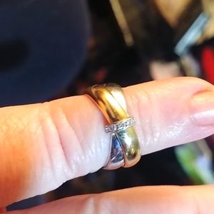 18k 750 Beautiful ring